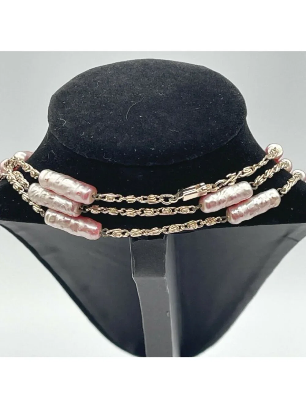 Opera Length Necklace Vintage Pearlescent Pink Bead Station 30" Drop + Earrings - Picture 7 of 9